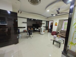 Team Area in 4 BHK Apartment at Suyog Padmavati Hills, Bavdhan – for Rent