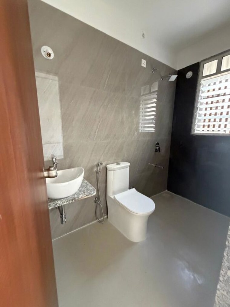 Bathroom, suyog-padmavati-hills 4 Bedroom 2400 Sq.Ft. Apartment In Bavdhan Pune 10788193