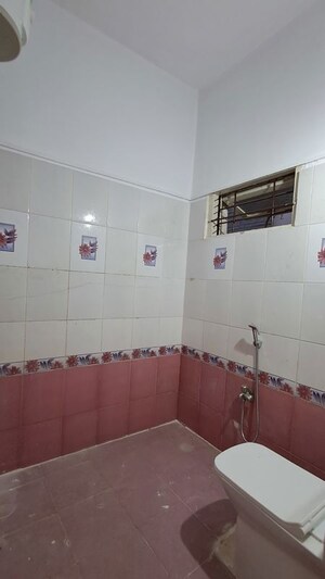 Bathroom in 3 BHK Builder Floor at Jp Nagar – for Rent