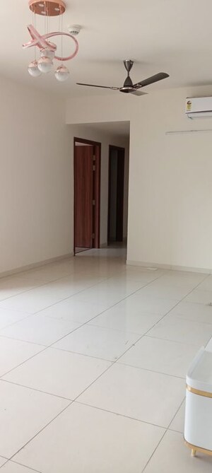 Room in 3.5 BHK Apartment at Godrej Nest, Sector 150 – for Rent