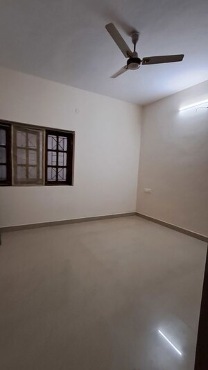 Furnished Amenities in 3 BHK Builder Floor at Jp Nagar – for Rent