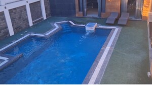 Swimming Pool in 4 BHK Villa at DLF Atria, Dlf Phase ii – for Sale