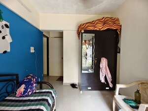 Bedroom in 1.5 BHK Apartment at Babhai Naka – for Sale