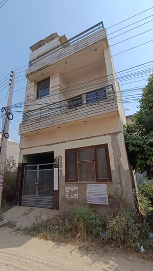  Independent House For Sale in Anand Bihar