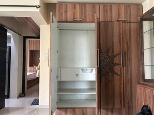 Furnished Amenities in 1 BHK Apartment at Malad Apartment, Malad West – for Rent