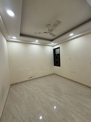 2 BHK Apartment For Rent in Chattarpur