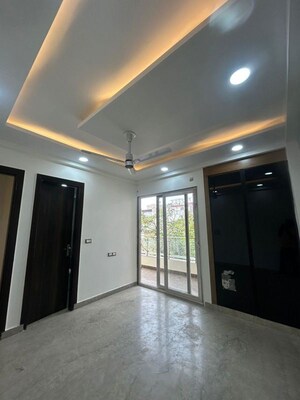 Room in 4 BHK Builder Floor at Vasundhara Sector 13 – for Sale
