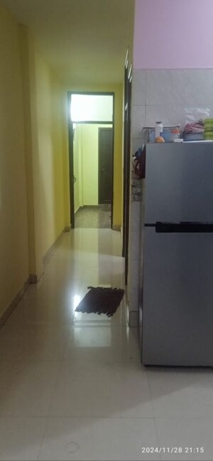 Furnished Amenities in 3.5 BHK Apartment at Ashok Vihar Phase 1 – for Sale