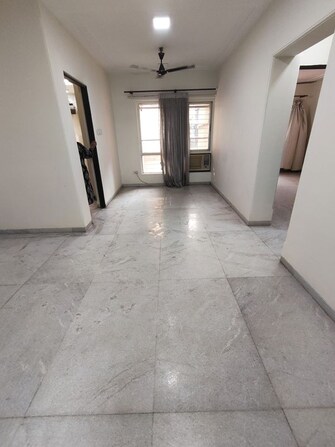 2 BHK Apartment For Rent in Kingston Palace in Malad West, Mumbai