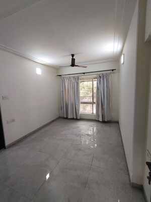 Bedroom in 2 BHK Apartment at Kingston Palace, Malad West – for Rent