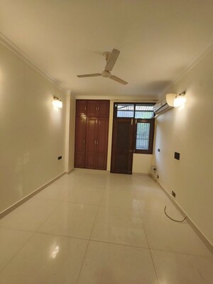 Building Lobby in 3 BHK Builder Floor at Chittaranjan Park – for Rent