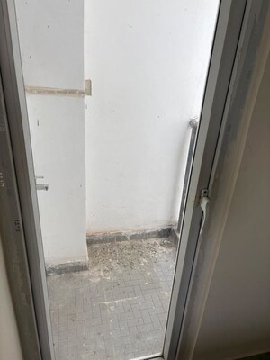 Balcony in 1 BHK Independent House at Phi Iii Greater Noida – for Sale