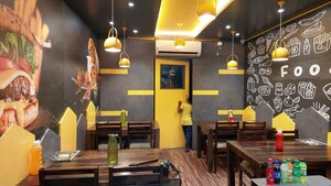  Shop For Rent in Dadar West
