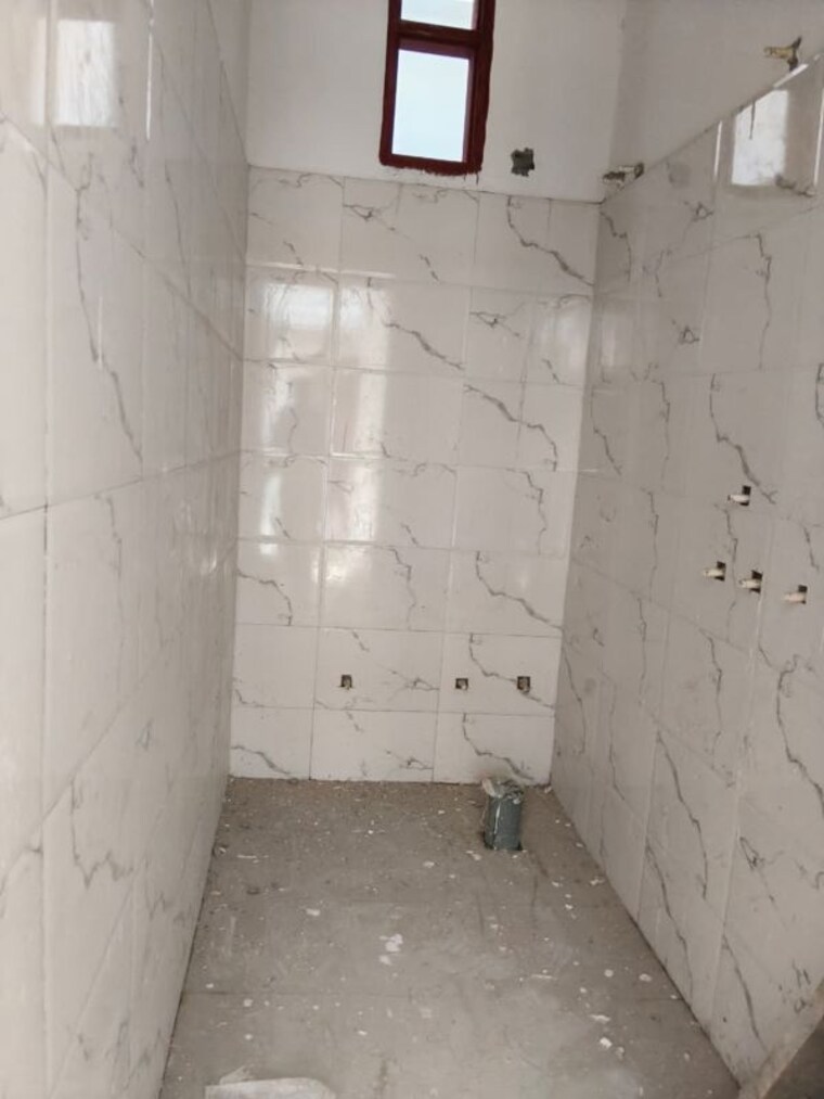 Bathroom, laxman vihar 5 Bedroom 1000 Sq.Ft. Independent House In Laxman Vihar Gurgaon 10788860