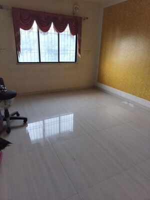 Room in 3 BHK Apartment at Nageshwarwadi – for Rent