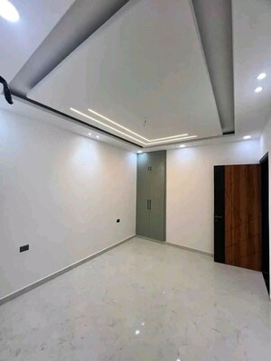 Room in 2 BHK Builder Floor at Chattarpur – for Rent