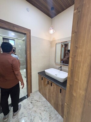 Room in 3 BHK Villa at Versatile Dev Bhumi 4, Gomti Nagar – for Sale