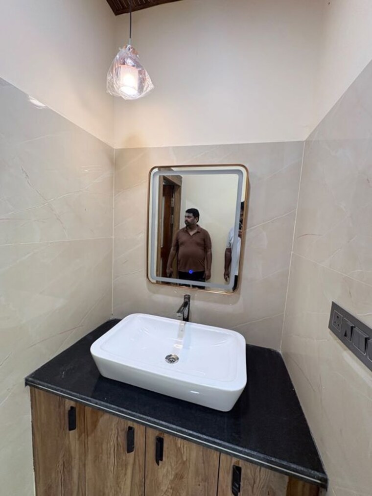 Bathroom, versatile-dev-bhumi-4 3 Bedroom 1980 Sq.Ft. Villa In Gomti Nagar Lucknow 10788919