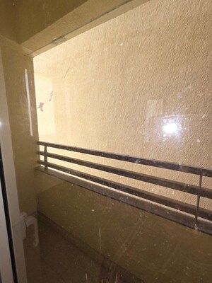 Building Lobby in 3 BHK Apartment at Sheth Montana, Mulund West – for Sale
