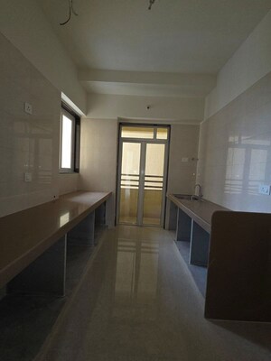 Building Lobby in 3 BHK Apartment at Sheth Montana, Mulund West – for Sale