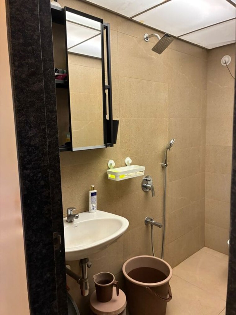 Bathroom, runwal-eirene 2 Bedroom 568 Sq.Ft. Apartment In Balkum Pada Thane 10788943