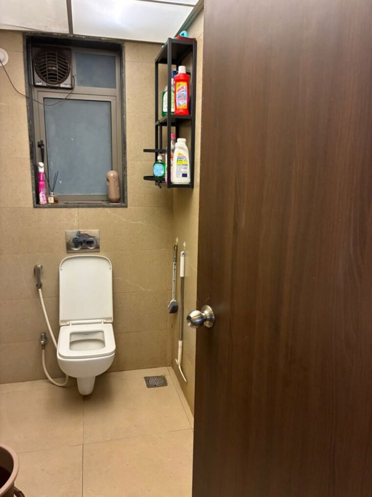 Bathroom, runwal-eirene 2 Bedroom 568 Sq.Ft. Apartment In Balkum Pada Thane 10788943