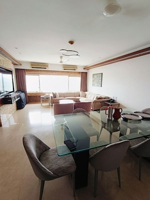3 BHK Apartment For Sale in Raheja Atlantis, Lower Parel