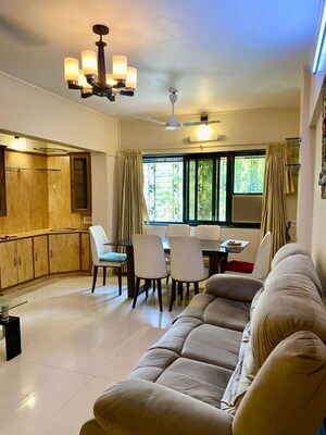 2 BHK Apartment For Rent in Seven Bungalow, Andheri West