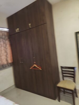 Furnished Amenities in 2 BHK Apartment at Kangra Building, Worli – for Rent