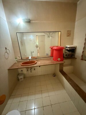Kitchen in 4 BHK Villa at Koregaon Park CHS, Koregaon Park – for Sale