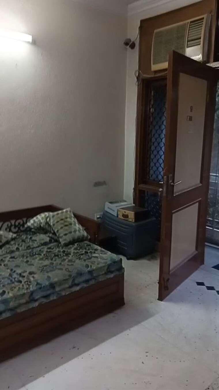 Living Room, lajpat nagar i 2 Bedroom 900 Sq.Ft. Builder Floor In Lajpat Nagar I Delhi 10788998