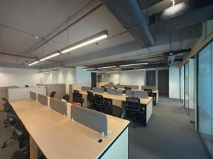  Office Space For Sale in Pinnacle Business Park, Andheri East