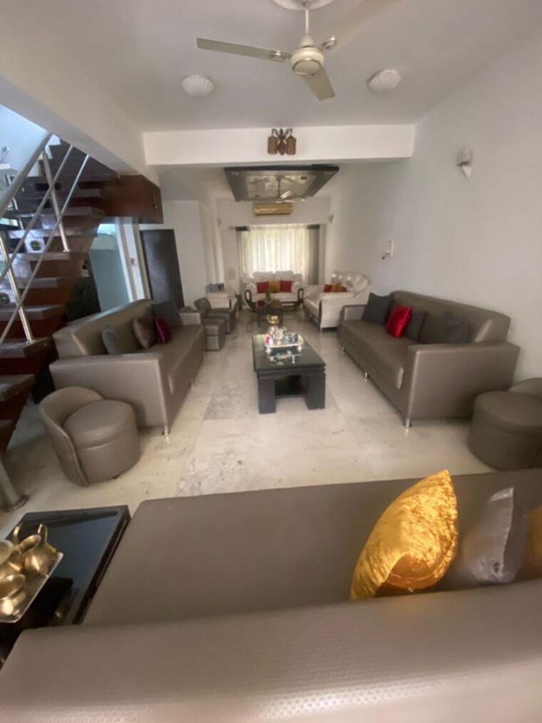 Living Room, pinnacle-business-park Commercial Office Space 6500 Sq.Ft. In Andheri East Mumbai 10789036