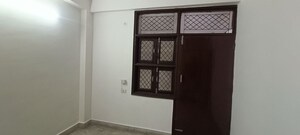 Room in 2 BHK Builder Floor at Mayur Vihar 1 – for Rent