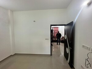 Room in 2 BHK Independent House at Sector 14 – for Rent