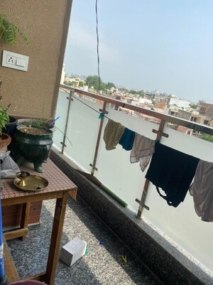 Team Area in 2 BHK Independent House at Sector 14 – for Rent