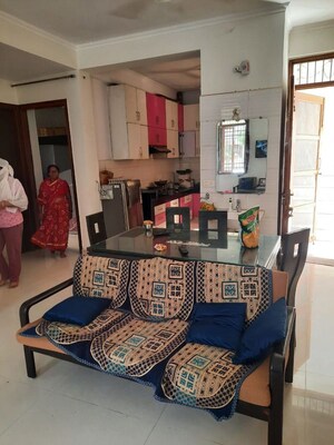 Living Room in 2 BHK Independent House at Sector 14 – for Rent