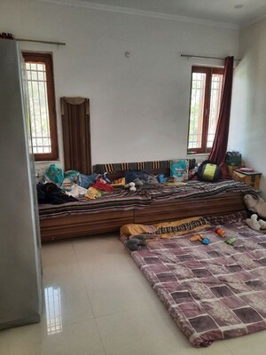 Bedroom in 2 BHK Independent House at Sector 14 – for Rent