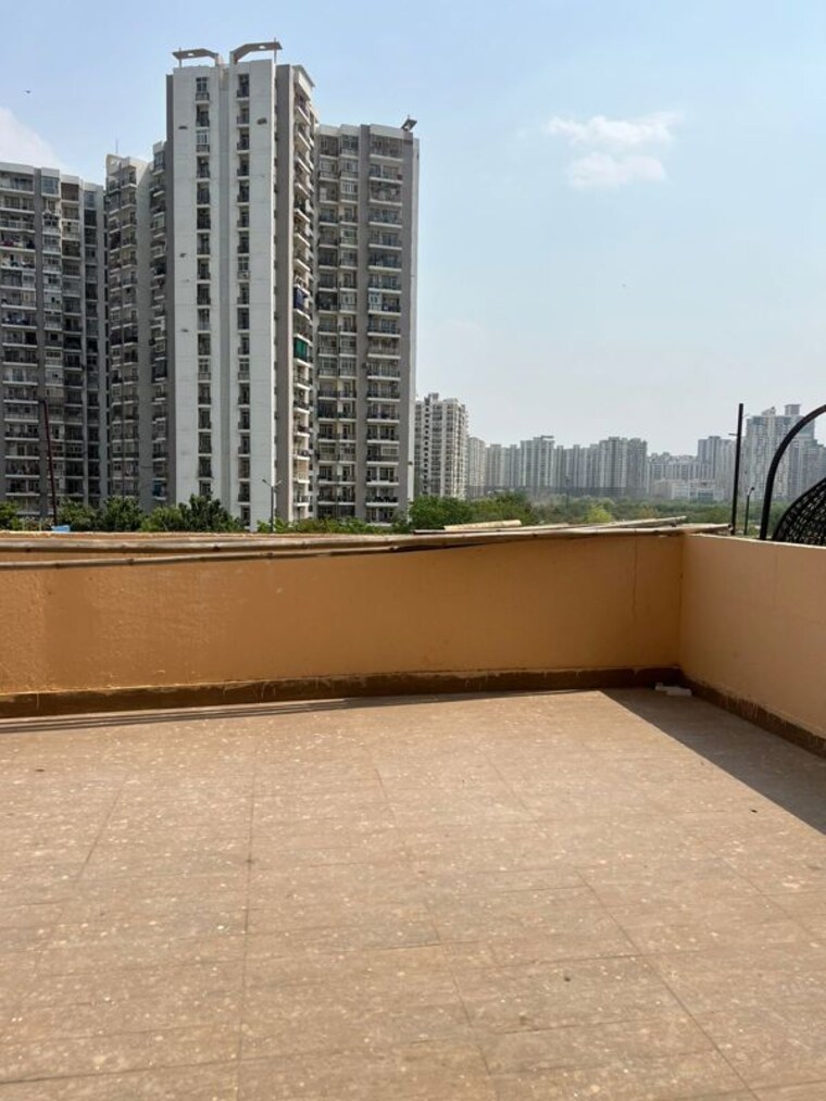 Balcony, supertech-north-eye Studio 530 Sq.Ft. Apartment In Sector 74 Noida 10789117