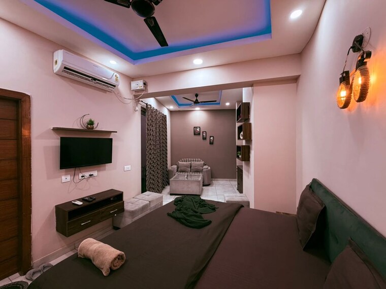Living Room, supertech-north-eye Studio 530 Sq.Ft. Apartment In Sector 74 Noida 10789119