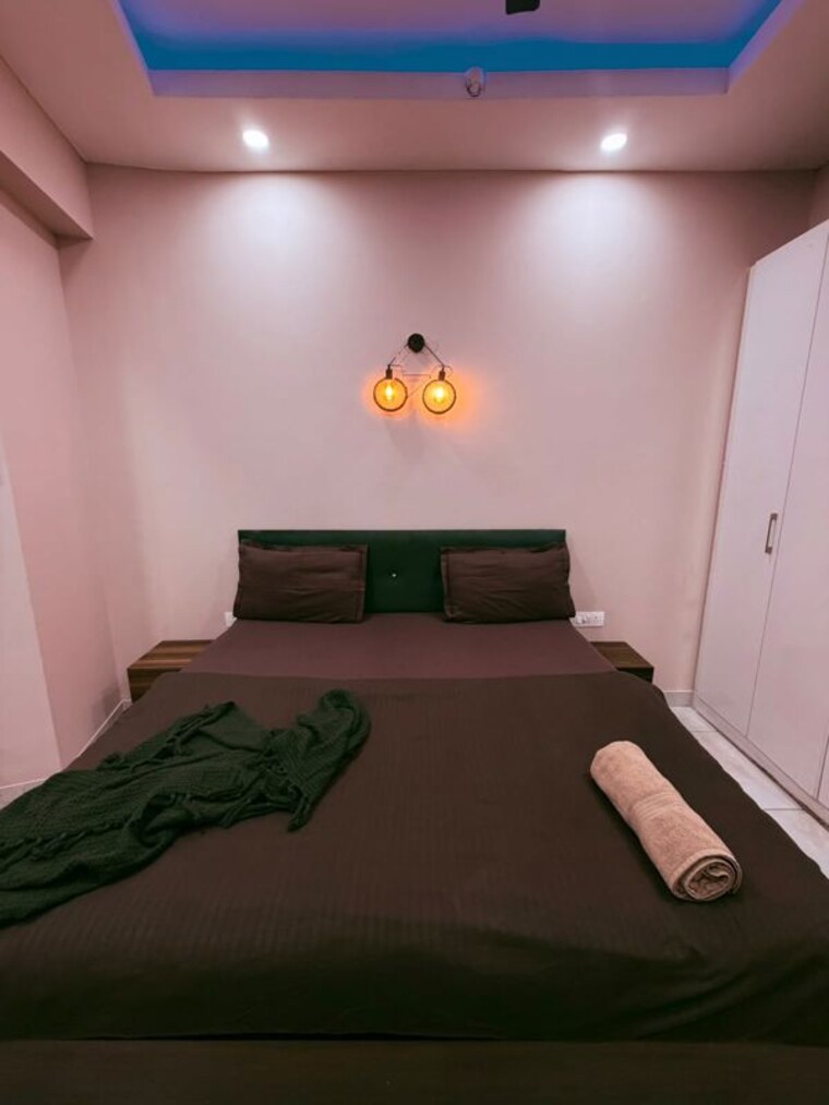 Bedroom, supertech-north-eye Studio 530 Sq.Ft. Apartment In Sector 74 Noida 10789119