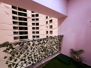Balcony in Studio Apartment at Supertech North Eye, Sector 74 – for Rent