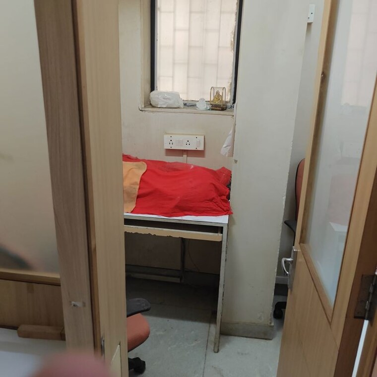Bathroom, dadar east Commercial Office Space 768 Sq.Ft. In Dadar East Mumbai 10789143