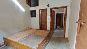 Room in 1 BHK Independent House at Sector 23 – for Rent