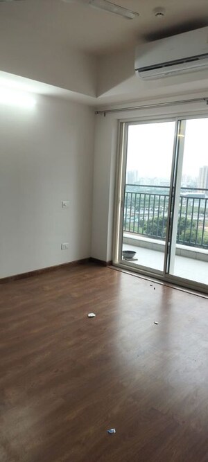 Room in 4 BHK Apartment at Godrej Air Sector 85, Sector 85 – for Rent
