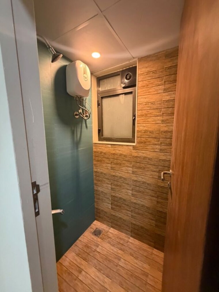 Bathroom, lodha-quality-home-tower-2 1 Bedroom 215 Sq.Ft. Apartment In Majiwada Thane 10789181