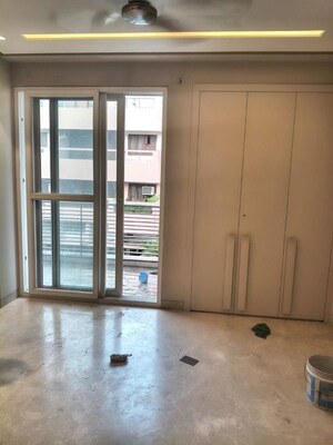 Room in 2 BHK Builder Floor at Green Park – for Rent