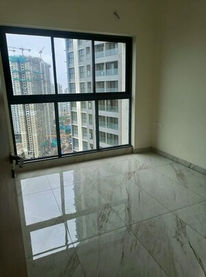 Room in 3 BHK Apartment at Vartak Nagar – for Rent