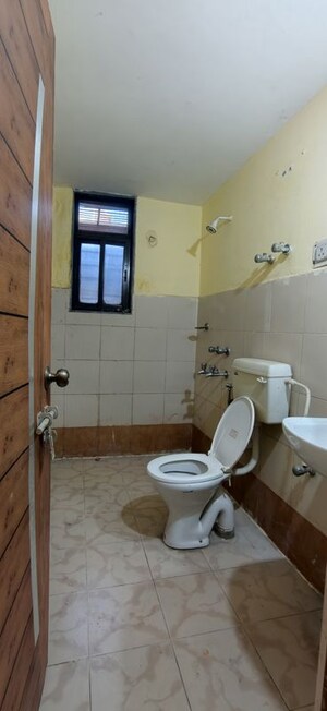 Bathroom in 2 BHK Apartment at Kankarbagh – for Rent