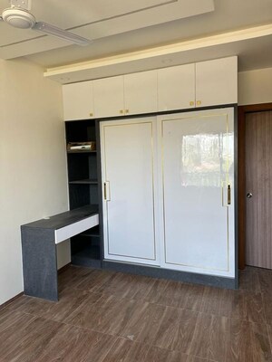 Room in 3 BHK Builder Floor at Jp Nagar Phase 1 – for Rent